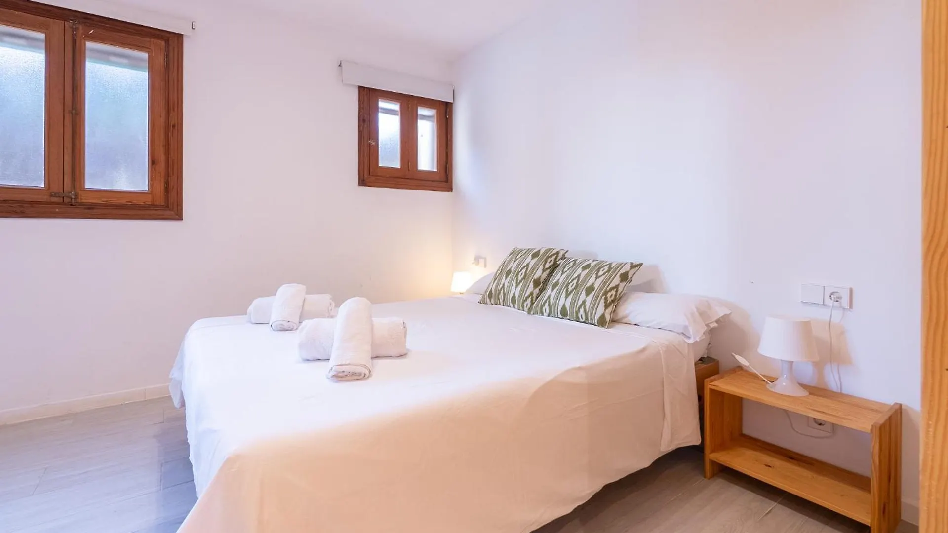 Paraiso Sobre El Mar - Ground Floor Apartment Portopetro Vakantiehuis